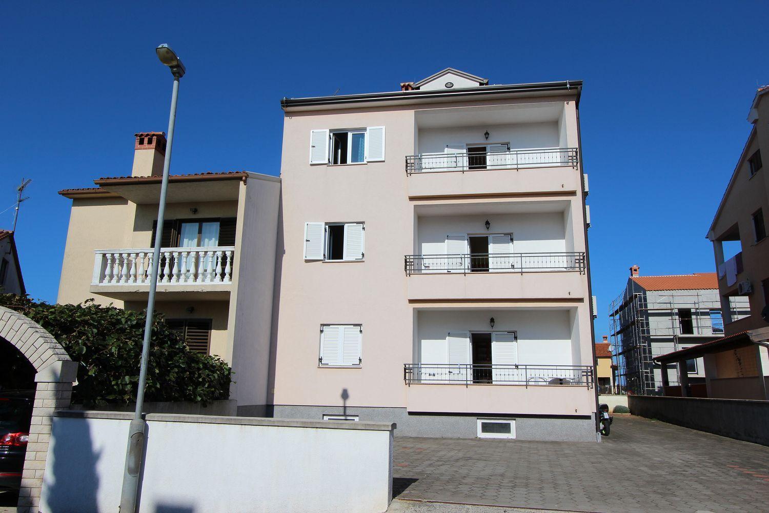Beeindruckendes Mit Dachterrasse, Meerblick, Babybett, Klima, Privatparkplatz